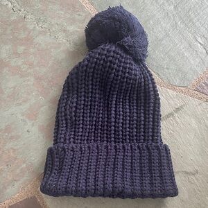 NWOT Cozy Navy Knit Pom-Pom Beanie